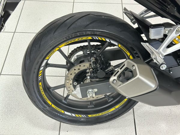 CB 300F TWISTER ABS - Image 4