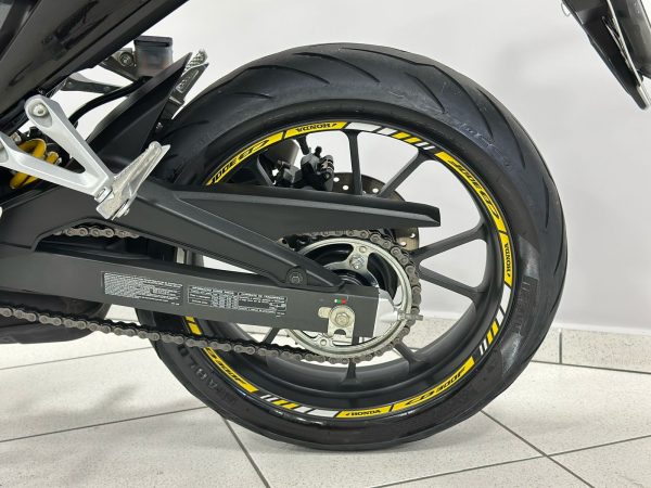 CB 300F TWISTER ABS - Image 11