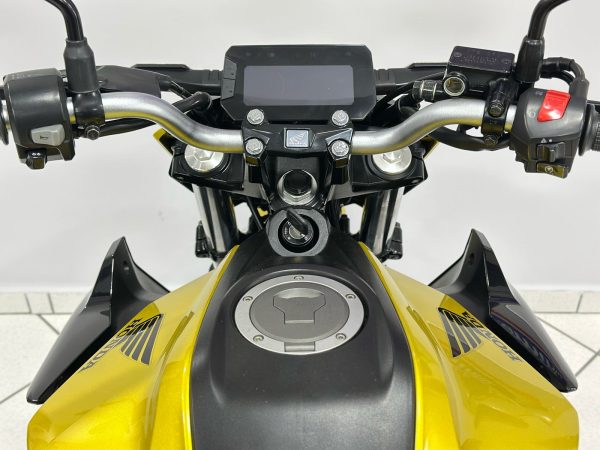 CB 300F TWISTER ABS - Image 15